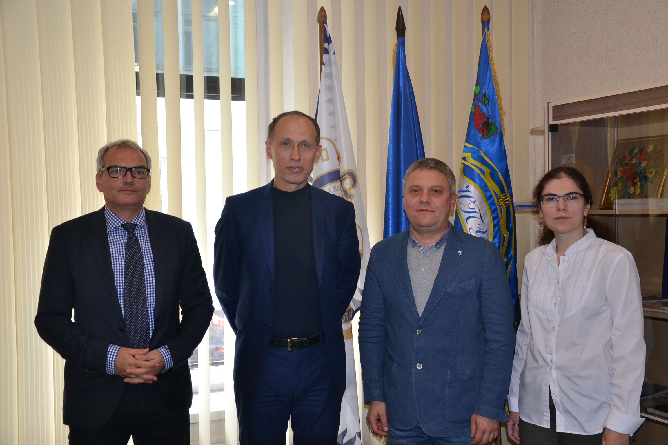 15 червня Володимир Марченко провів зустріч з експертами європейського проекту з підтримки реформ юстиції в Україні, що розпочне свою роботу восени
